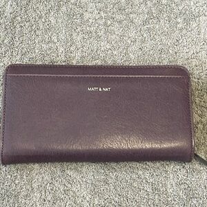 NWOT Matt & Nat Webber Vegan Wallet - Vintage Collection - Burgundy